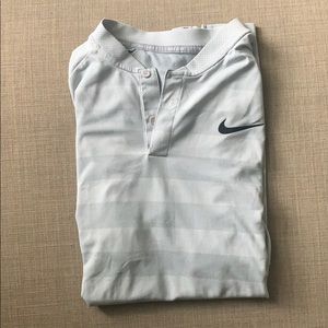 EUC Nike golf shirt